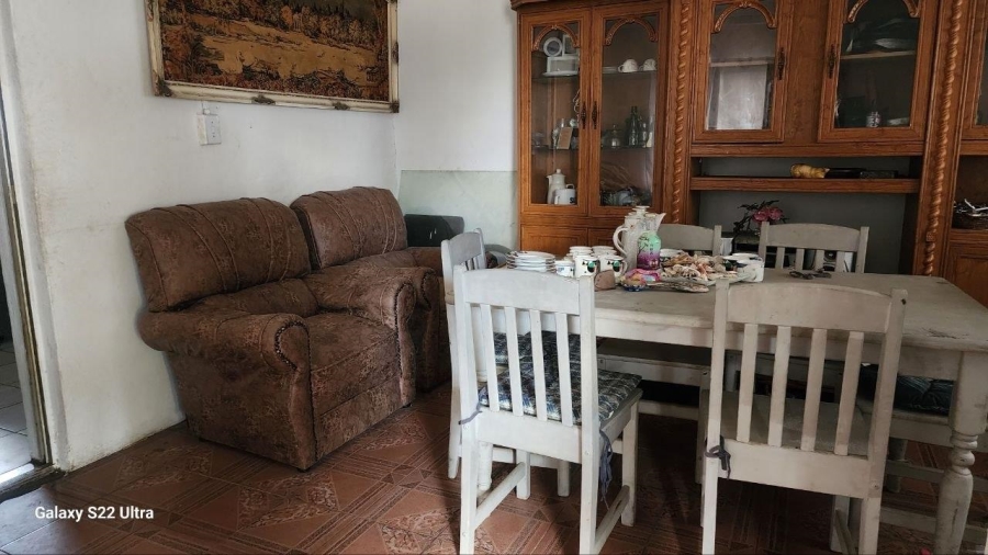 5 Bedroom Property for Sale in Oos Einde North West